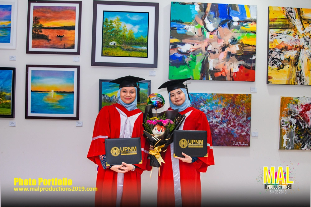 Gaduation Convocation PWTC Family Portfolio MAL 2019 -2.webp